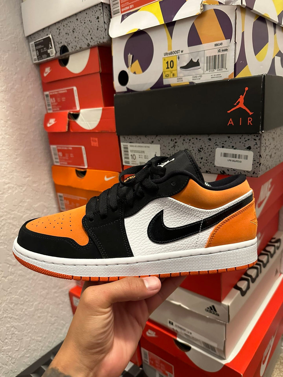 NIK AIR Jordans | Full OG Quality (With BOX + Laces extra + accessories)- ORANGE WHITE - "LOW"